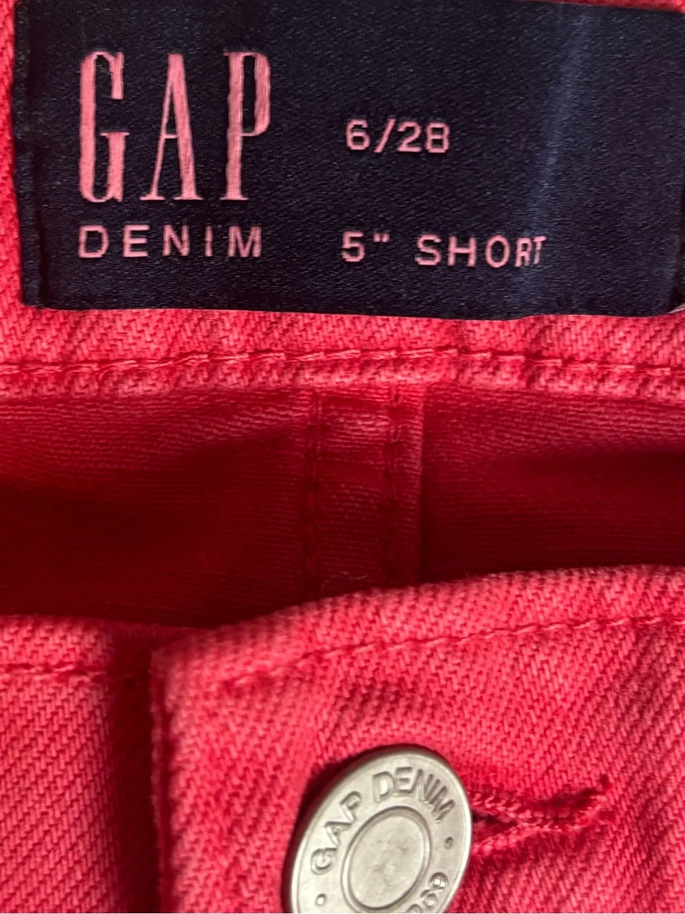 NEW GAP Women’s Coral-Red Denim Roll-Cuff Jean Shorts Size 6/28 5